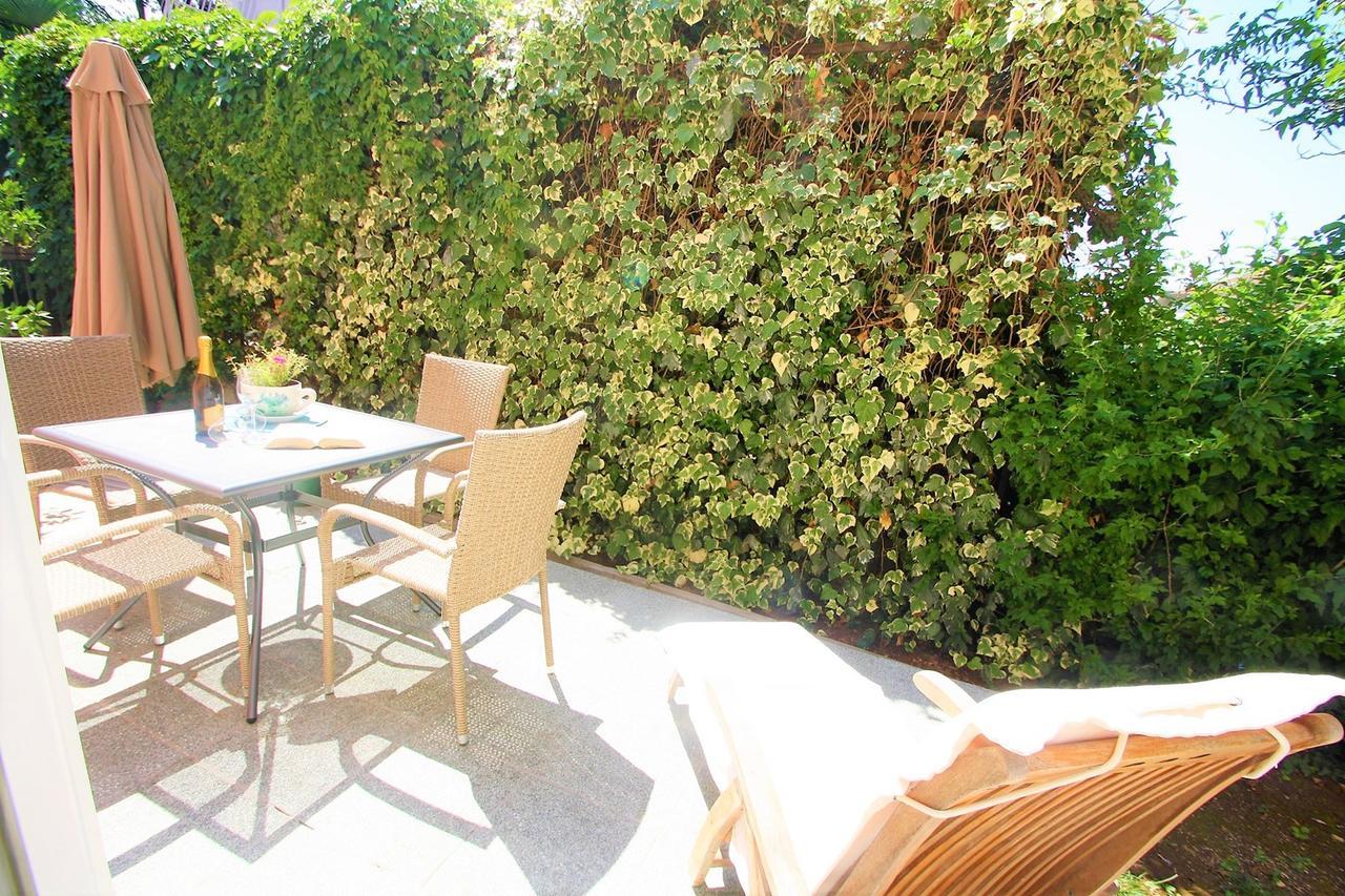 Apartment Amela Porec Exterior photo