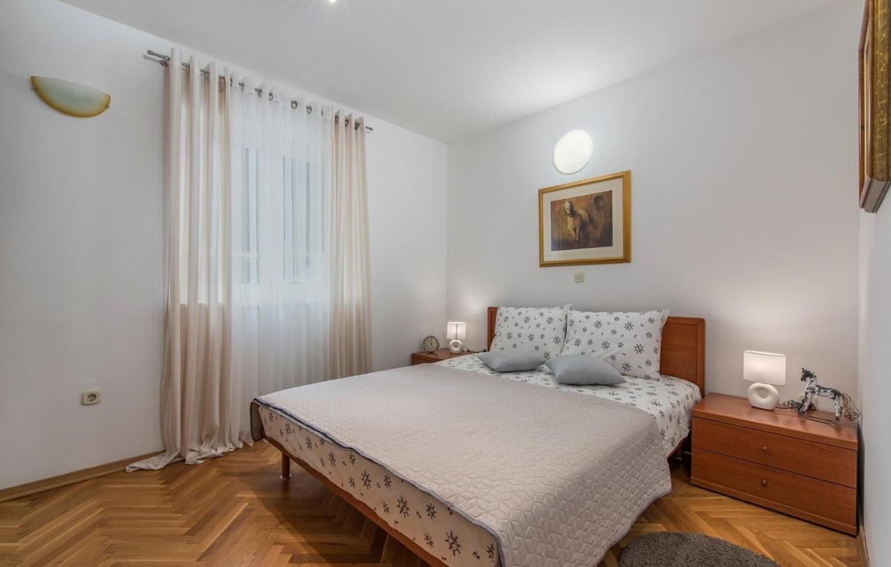 Apartment Amela Porec Exterior photo